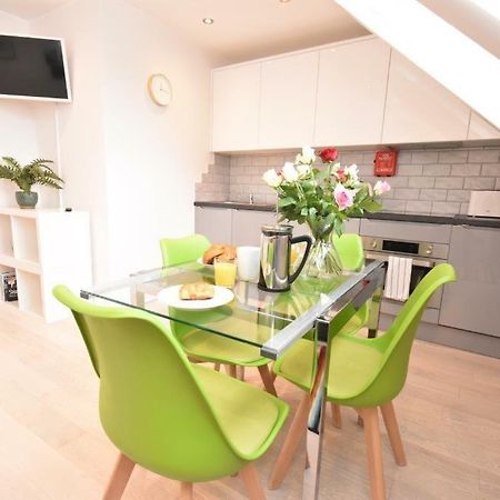 Apt 3, Opera House Ensuite 4Th Floor By Indigo Flats 런던 외부 사진