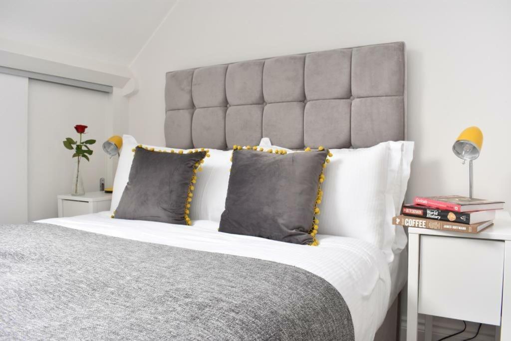 Apt 3, Opera House Ensuite 4Th Floor By Indigo Flats 런던 외부 사진